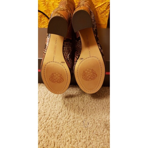 Vince Camuto Jestinal python print Leather Platform Boot 6.5M New - Picture 3 of 8